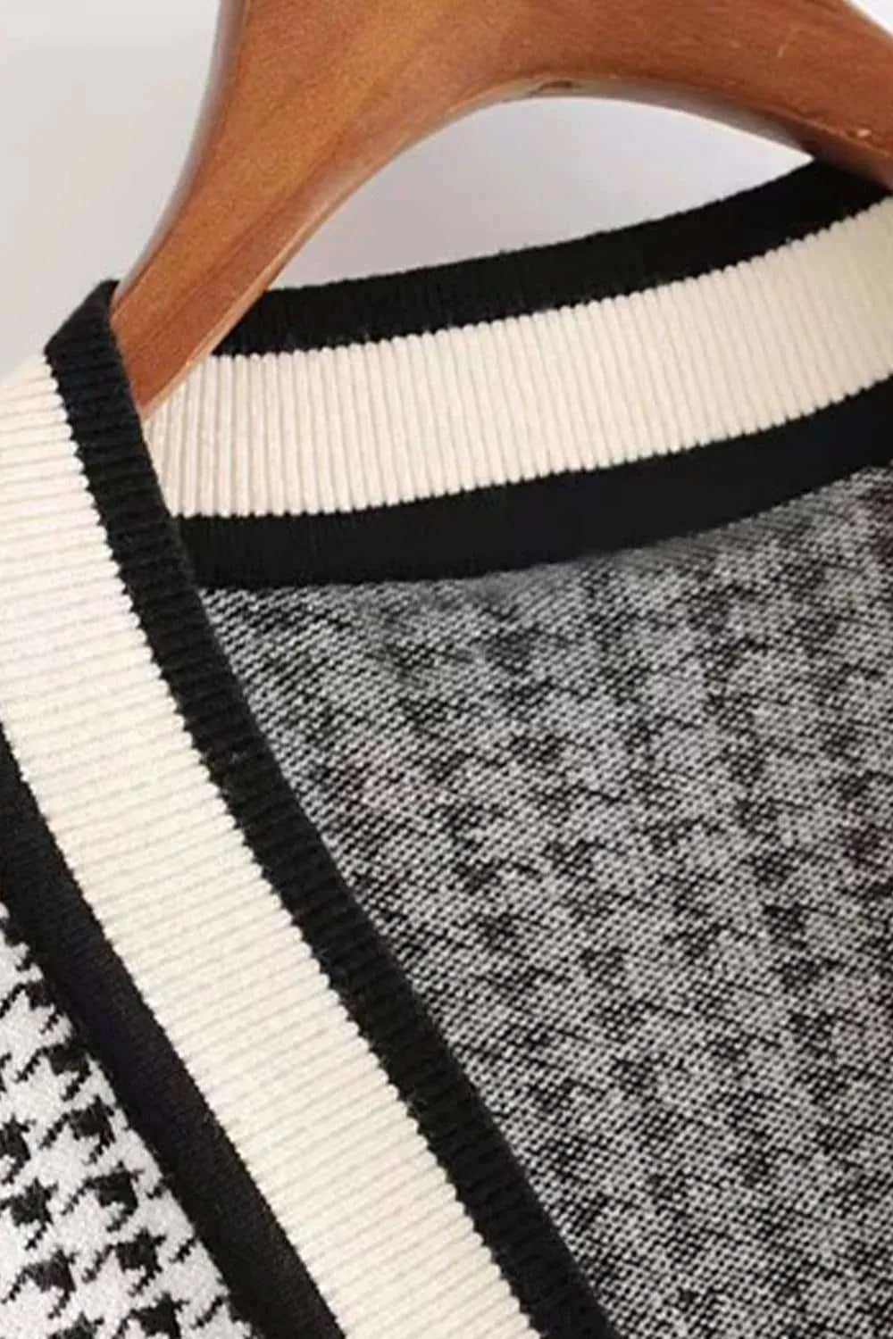 Classic Houndstooth Knit Tank Tops